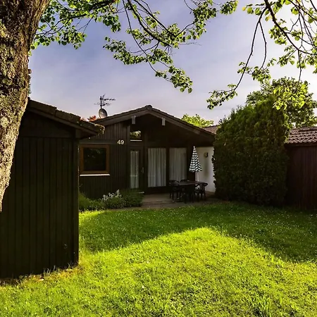 Ferienwohnpark Satteldachhaus Typ 9 Sd 49 *